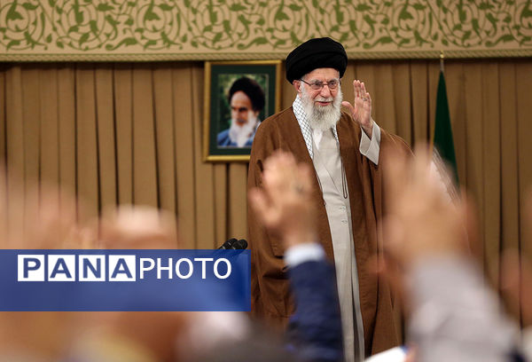 دیدار کارگران با رهبر معظم انقلاب