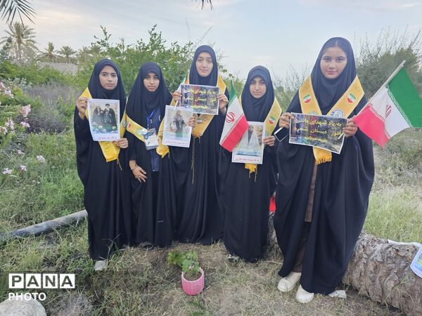 کاشت نهال به یاد دانش‌آموزان شهید مدرسه شجره طیبه میناب در سندرک