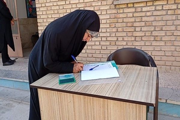 اولین جلسه انجمن اولیا و مربیان در دبیرستان شهید مجید دهنوی