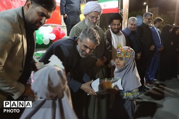 جشن الفبا و ایستادگی در تجمعات شبانه مردمی قلعه نو