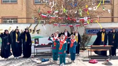 اجرای برنامه فرهنگی دانش‌آموزان منطقه کشاورز به مناسبت گرامیداشت شهدای دانش‌آموز میناب