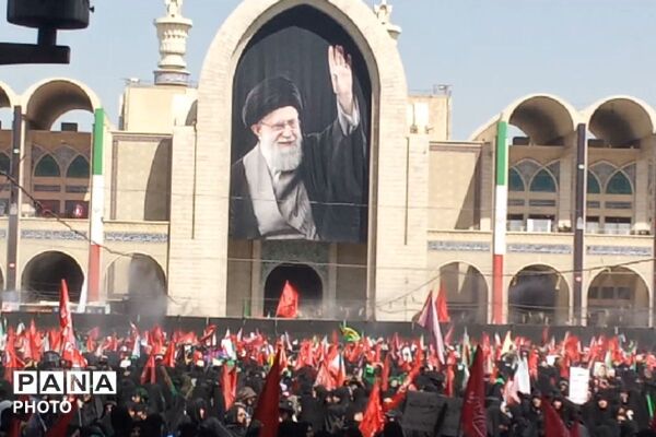 فریاد نسل نو در سوگ رهبر؛ مشقِ وفاداری در قابِ تشییع 