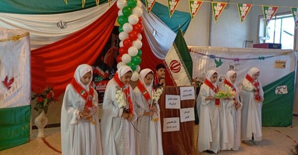 برگزاری مراسم زنگ انقلاب در فاروج
