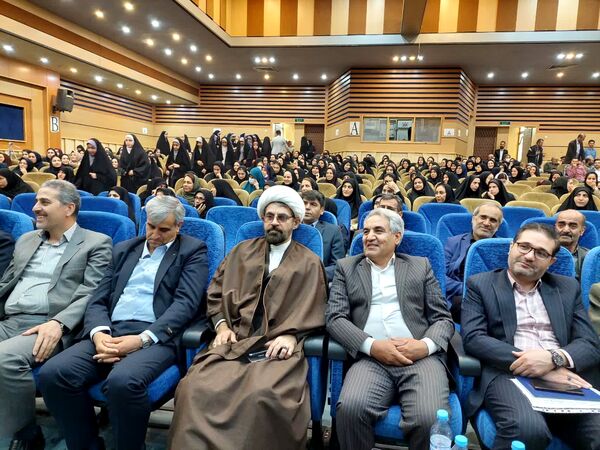 از فرهنگیان شاخص خرمدره تقدیر شد