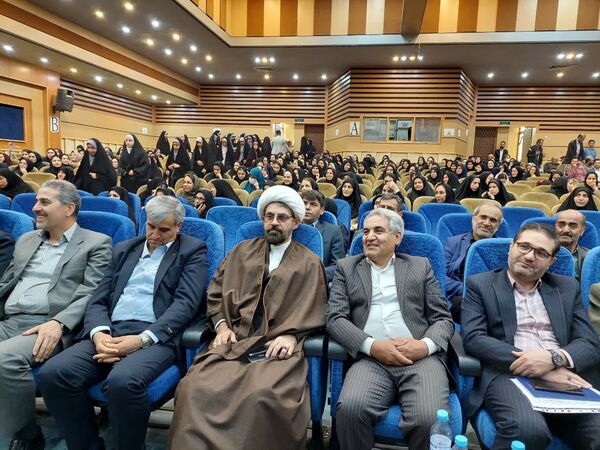 از فرهنگیان شاخص خرمدره تقدیر شد