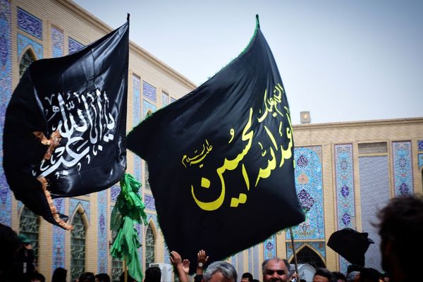 زابل در ماتم حسین؛ گلزار شهدا شهرستان زابل میزبان اشک و شور عزاداران حسینی