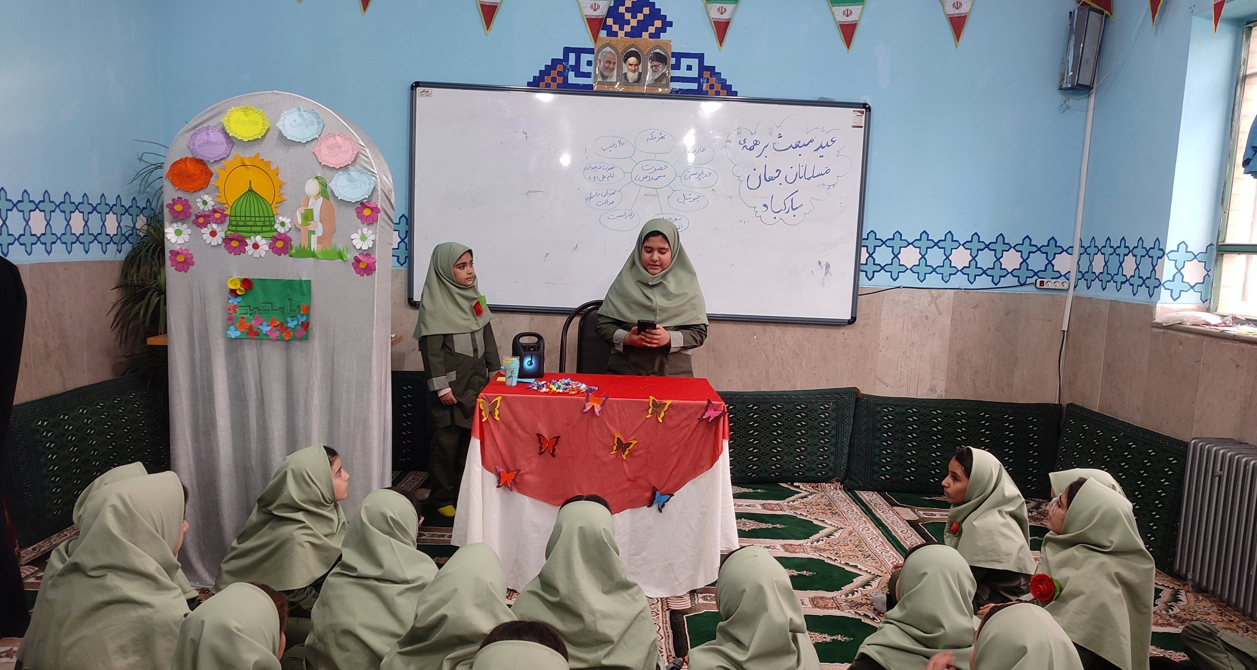 جشن مبعث در مدرسه شهید معظم شهرستان قدس