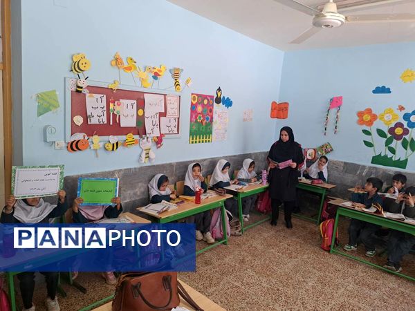 حضور کتابداران در مدارس روستاهای سملقان 