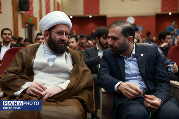 افتتاحیه پانزدهمین کنگره اتحادیه انجمن‌های اسلامی دانش‌آموزان با محوریت «پیوند دین و دانش»