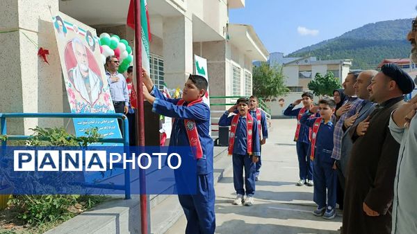 جشن عاطفه‌ها در دبستان شهید سلیمانی شهرستان رامیان