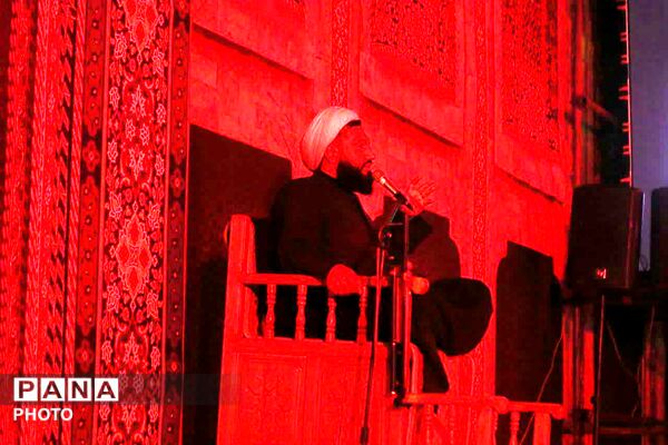حرم شهدای گمنام آباده؛ میعادگاه دلدادگان حسینی