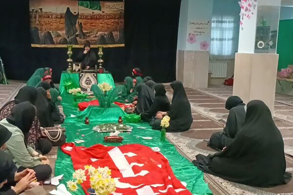 برگزاری مراسم شکوفه‌های حسینی، یادواره ای از شهدای نوجوان در شهرستان پردیس 