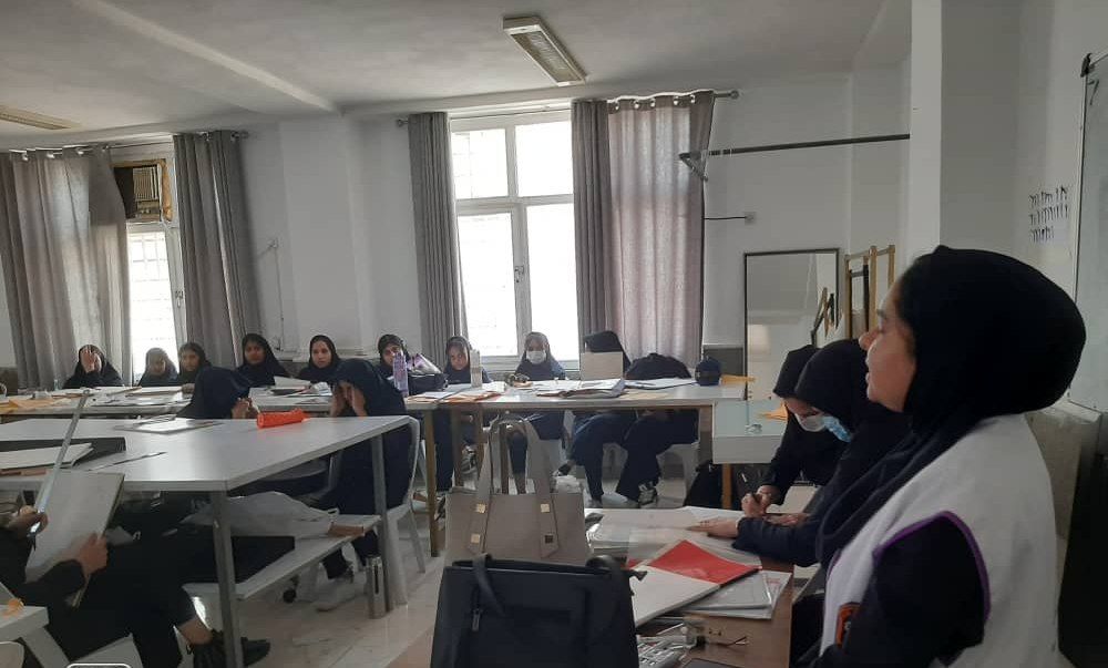 هفته بهداشت روان هنرستان زهرای مرضیه حاجی‌آباد