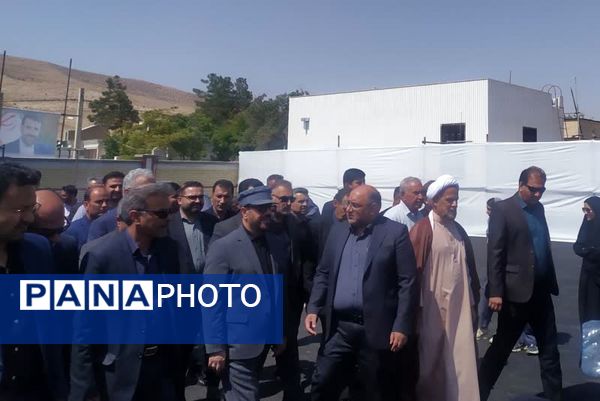 خیرین مدرسه‌ساز سازندگان برج‌های عاطفه و امید 