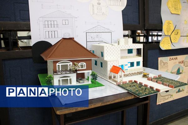 نمایشگاه آثار هنرجویان هنرستان فنی‌وحرفه‌ای دخترانه آفرینش پردیس