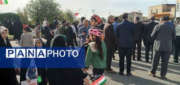 راهپیمایی پرشور مردم جیرفت