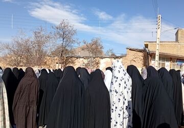 برگزاری نماز عید بندگی در شهرستان بن