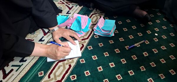 جلسه انجمن اولیاء ومربیان دبستان نیایش