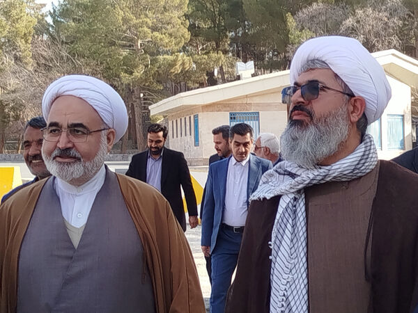  بازدید معاون فرهنگی و اجتماعی و زیارت استانداری استان خراسان رضوی از بامشار شهرستان کاشمر 