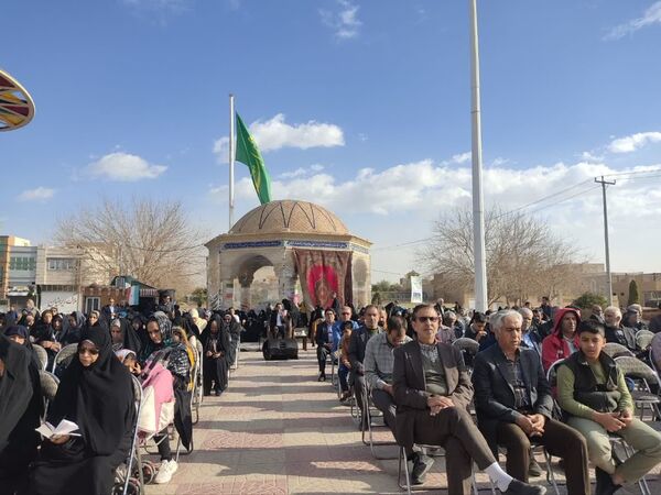 دعای ندبه باشکوه در آستانه میلاد حضرت مهدی(عج) در میدان حج یزد