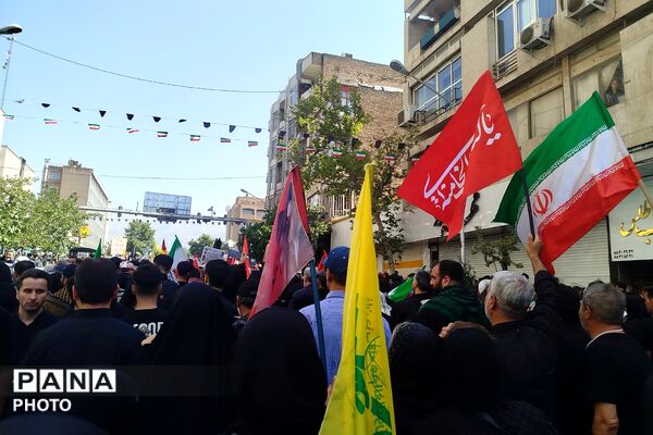  از صباشهر تا مصلای تهران؛ بدرقه‌ای عاشقانه برای رهبر شهید