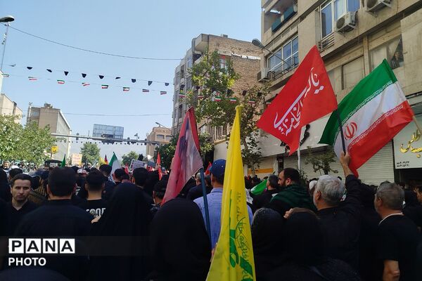  از صباشهر تا مصلای تهران؛ بدرقه‌ای عاشقانه برای رهبر شهید