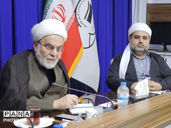 هم‌اندیشی مدیران مرکز بزرگ اسلامی با نماینده ولی فقیه در استان کردستان