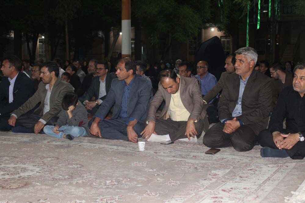 برگزاری مراسم سالگرد رحلت امام خمینی(ره) در اداره‌کل آموزش و پرورش کرمان