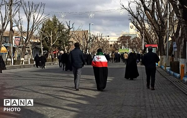 تجدید‌ میثاق‌ مردمان‌ غیور‌ تبریز‌ در‌ تشییع‌ پیکر‌ شهدای اقتدار