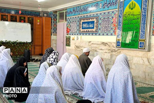 محفل نور در دبستان هدی شهر قدس