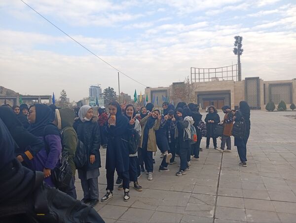 بازدید دانش‌آموزان پایه نهم سروقد از باغ موزه مشهد
