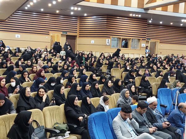 از فرهنگیان شاخص خرمدره تقدیر شد