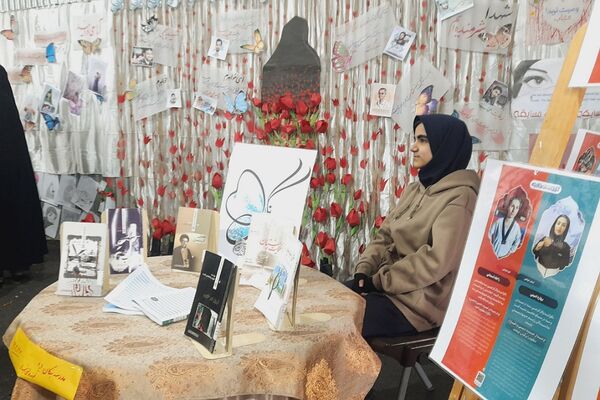 برپایی نمایشگاه دستاورهای دانش‌آموزان منطقه کهریزک 