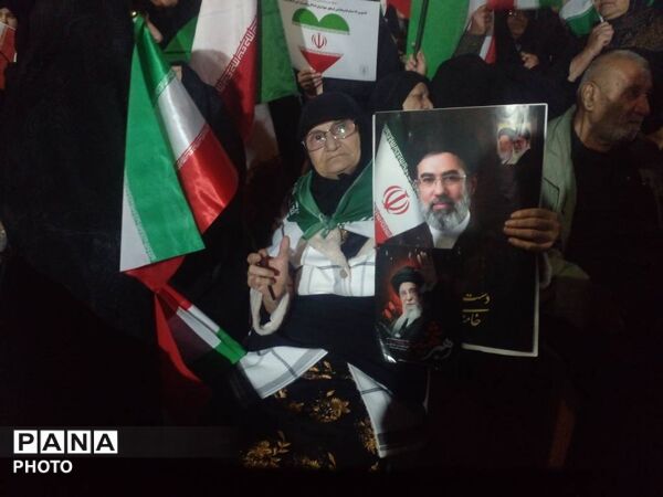 اجتماع مردمی بیعت با رهبر انقلاب در گلوگاه