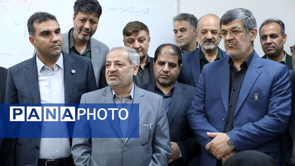 افتتاح مدرسه های خیرساز «نصیری طوسی» و «کارگر شریف» در اردکان با حضور وزیر آموزش و پرورش