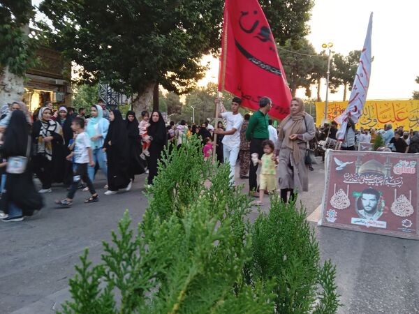 شروع حرکت راهیان عشق از میدان بی بی شطیطه تا مسجد جامع  