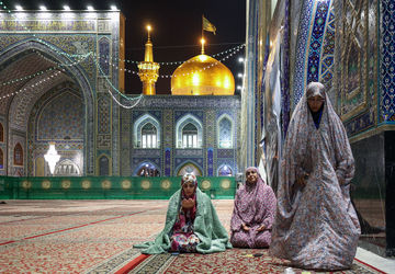 آیین معنوی اعتکاف در حرم مطهر رضوی- ۲