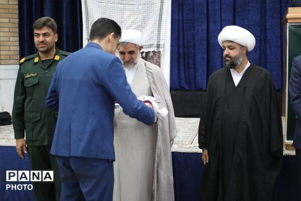 گرامیداشت هفته معلم در نمازجمعه باقرشهر و کهریزک 