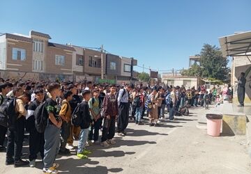 برگزاری مراسم آغاز سال تحصیلی جدید و هفته دفاع مقدس در بانه