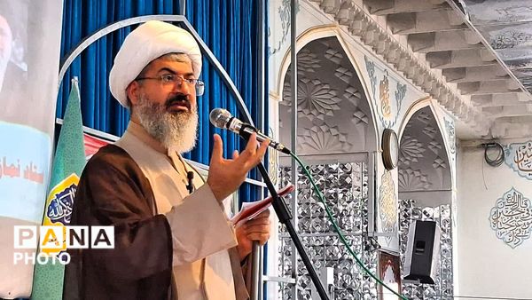 نماز جمعه ای با عطر رمضان در کاشمر 