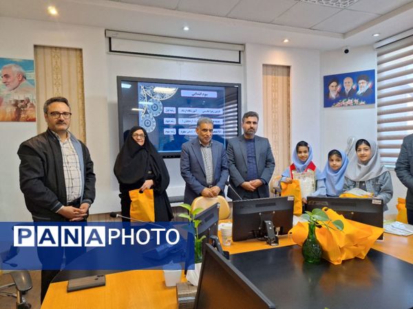 آیین تجلیل از برگزیدگان جشنواره کتابنوش