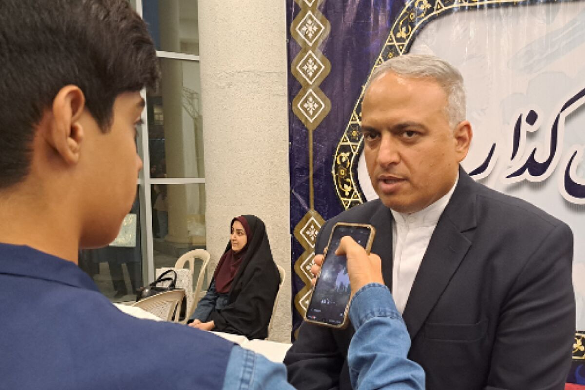 معلمان نمونه، الگوی ایثار و مدرسه‌سازی هستند