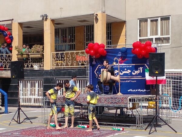 برگزاری جشن جوانه‌ها در دبیرستان حر بن ریاحی