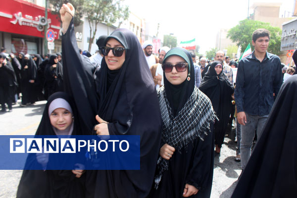 جلوه های حماسی خشم و انزجار مردم قم از جنایات رژیم صهیونیستی 