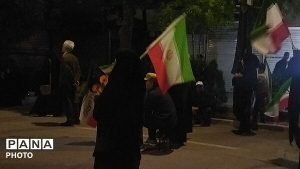 پنجاه و هشتمین شب از ایستادگی مردم در خیابان های نیشابور
