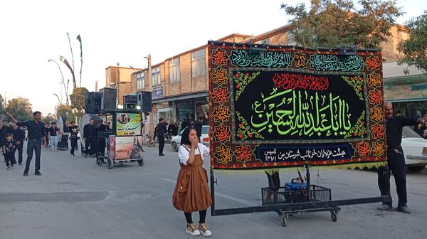 عزاداری کودکان به عشق امام حسین (ع) 