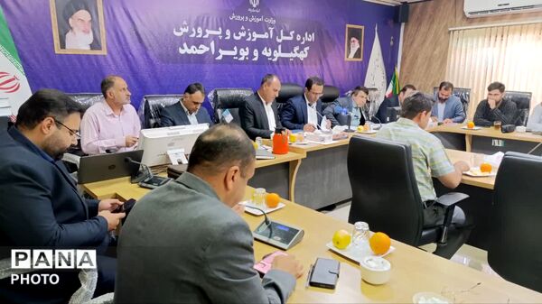 نشست خبری به‌مناسبت هفته معلم