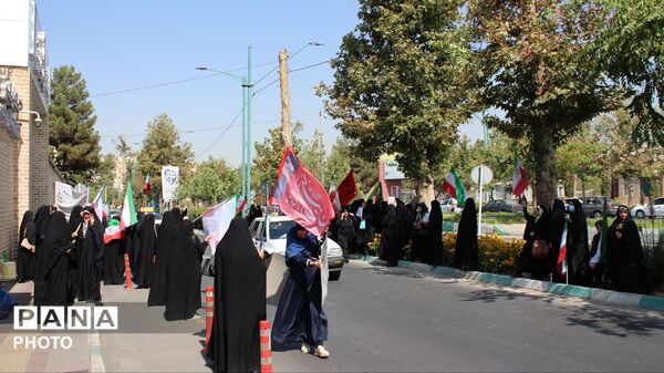 تجمع خودجوش زنان انقلابی در حمایت از حجاب