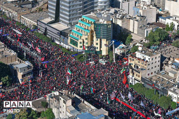 تشییع پیکر رهبر شهید انقلاب در مشهد مقدس-۱
