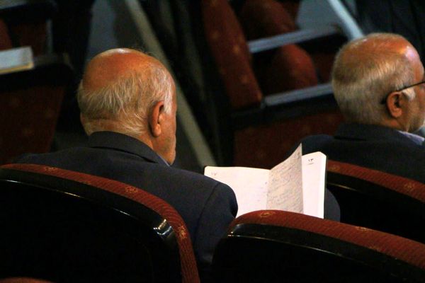 نشست خبری مدیرکل شرکت آب منطقه ای استان یزد ویژه دهه فجر